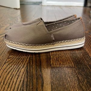 Bobs canvas slip on
